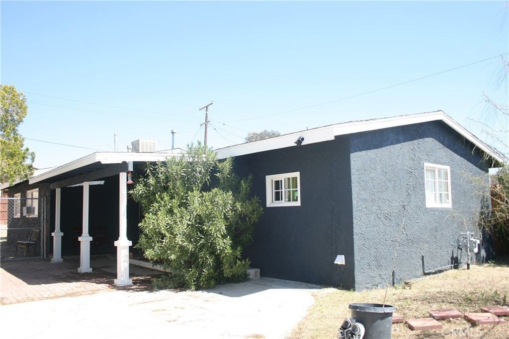listing image 130726482978075180403