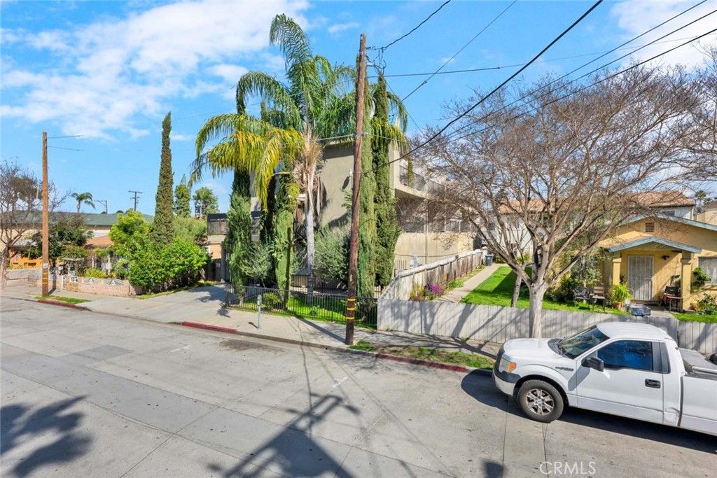 listing image 50