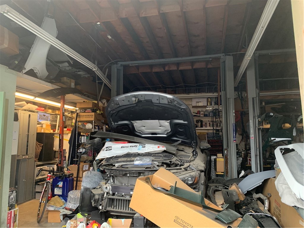846 W Front Street