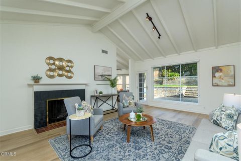 A home in La Crescenta