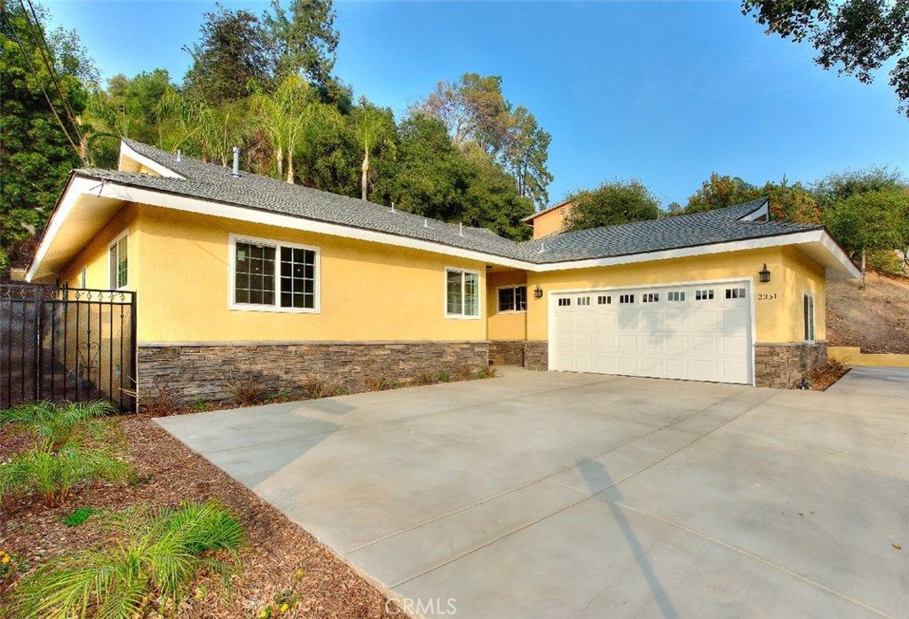 listing image 130724786598177914135
