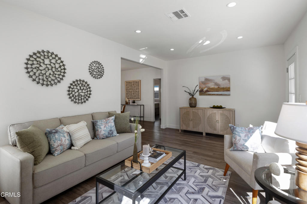 1409 N El Molino Avenue