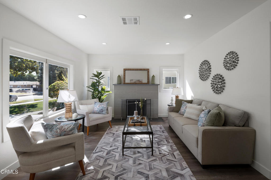 1409 N El Molino Avenue