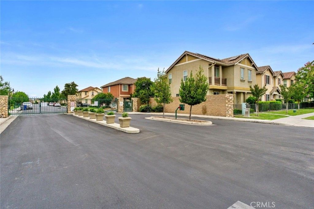 listing image 130726123306013532469