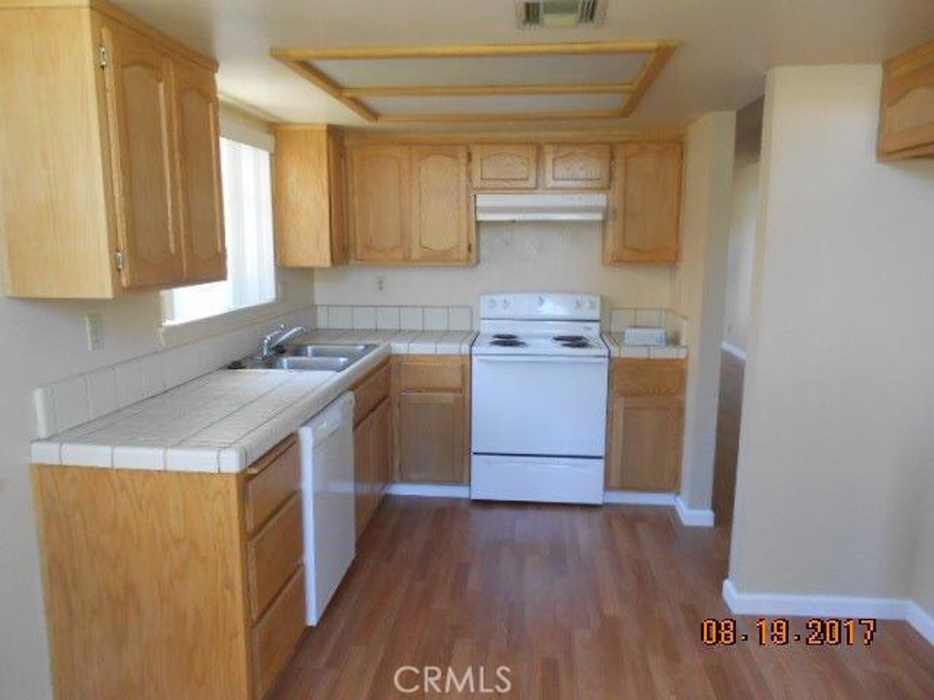 listing image 130727328153092859985
