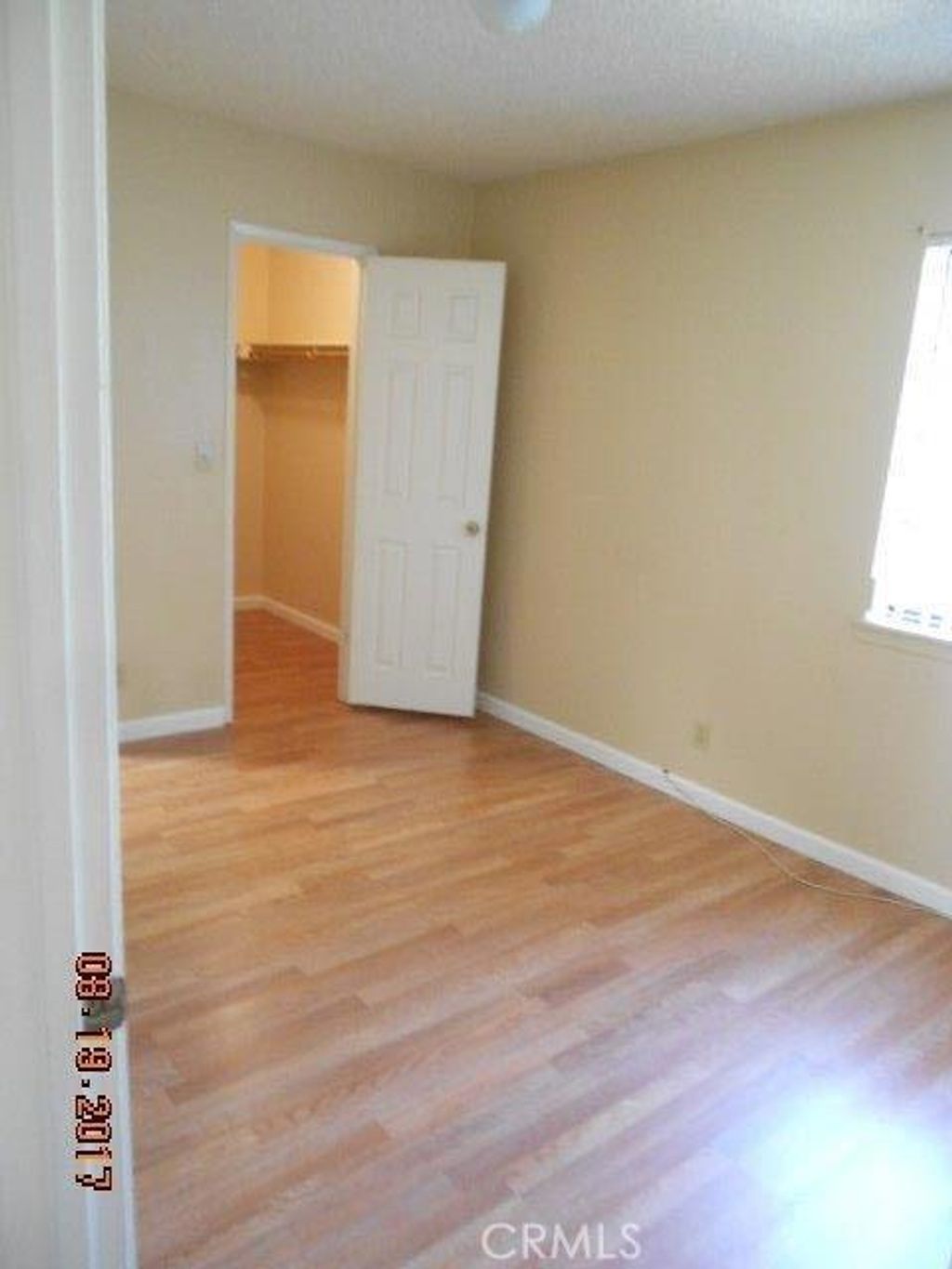 listing image 130723609747882693546