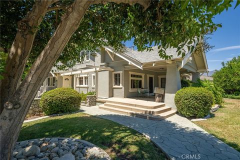 A home in La Verne