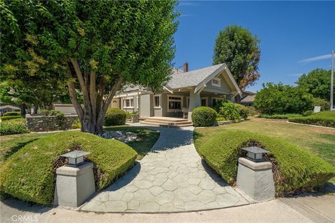 A home in La Verne