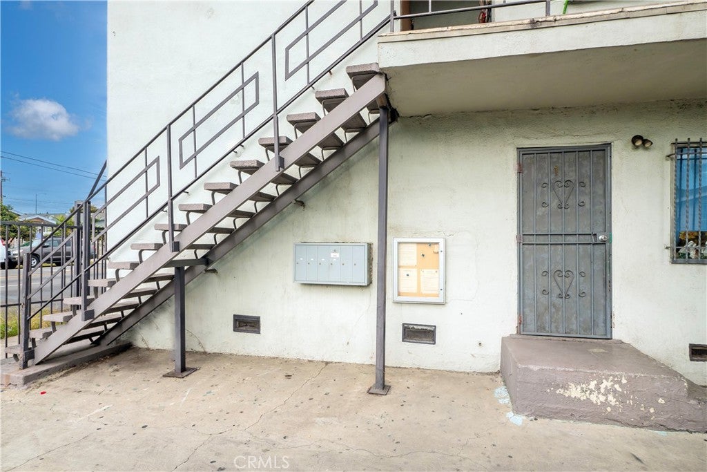 5110 Compton Avenue