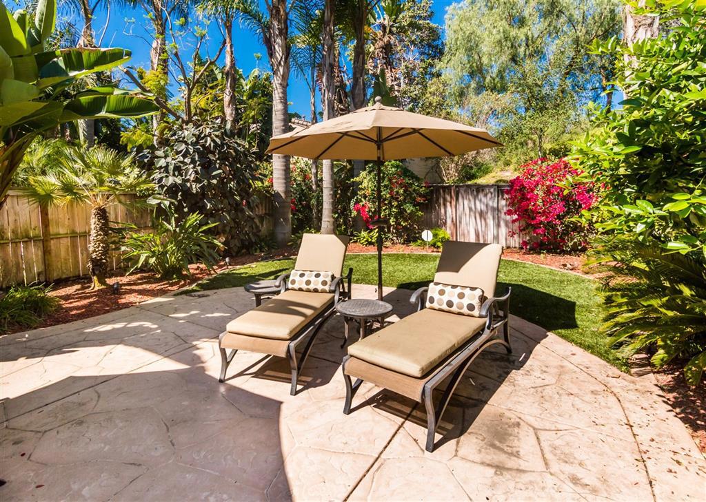 Poinsettia Heights at its best! Beautifully updated & situated on one of the prime lots in the community. Features include:gleaming hard wood flooring, neutral décor thru-out, upgraded moldings & baseboards, high ceilings & cozy fireplace in living room, wonderful kitchen w/ stainless steel appliances, slab granite, center island, attached 2 car garage & private back yard that is beautifully landscaped & great for entertaining. All this plus great location close to freeways,shopping & so much more! Neighborhoods: Poinsettia Heights Complex Features: ,,,,, Equipment: Range/Oven Other Fees: 0 Sewer: Sewer Connected Topography: LL