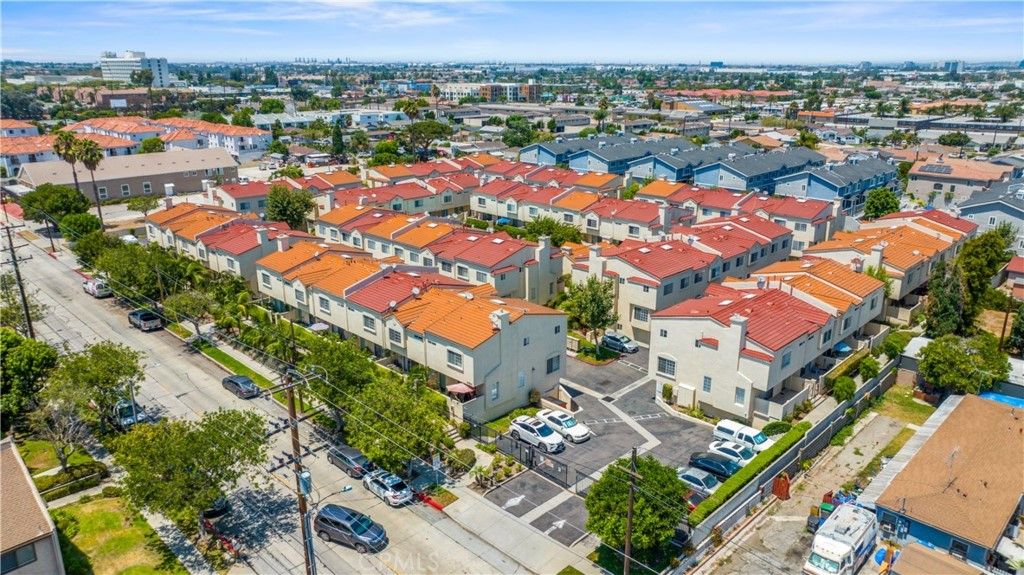 listing image 130722104585210217280