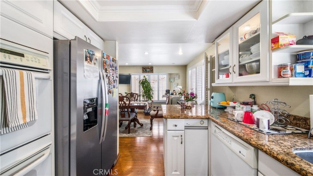 listing image 130723286141760633637