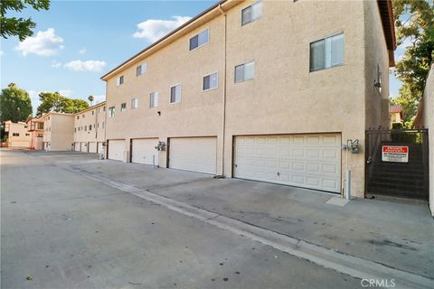 A home in Reseda