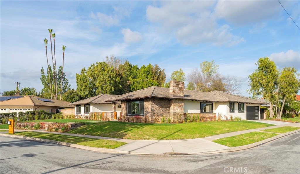 Photo 6 of 54 of 18201 Leafwood Lane house