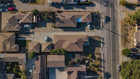 A home in El Monte