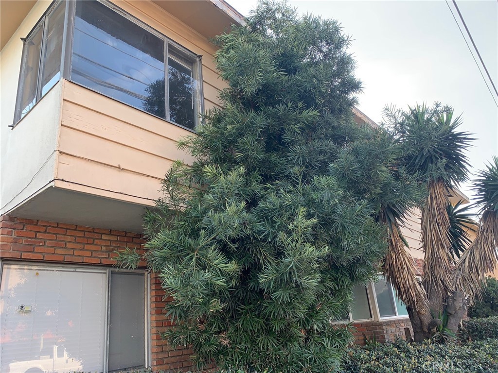 1280 E 4th Street 3