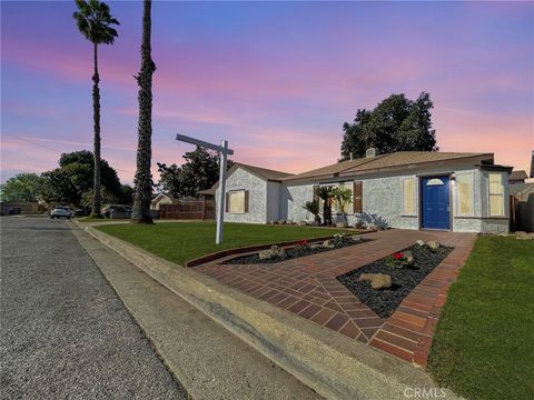 A home in El Monte