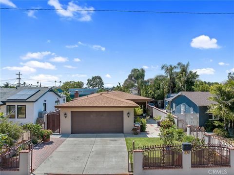 A home in Inglewood