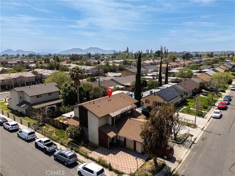 Photo of 161 W Wilson Street, St, Rialto, CA 92376 (MLS # CV25081635)