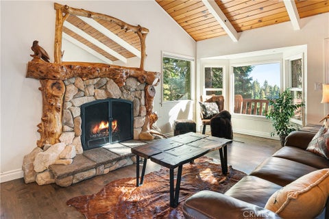 Featured picture for the property EV23195399