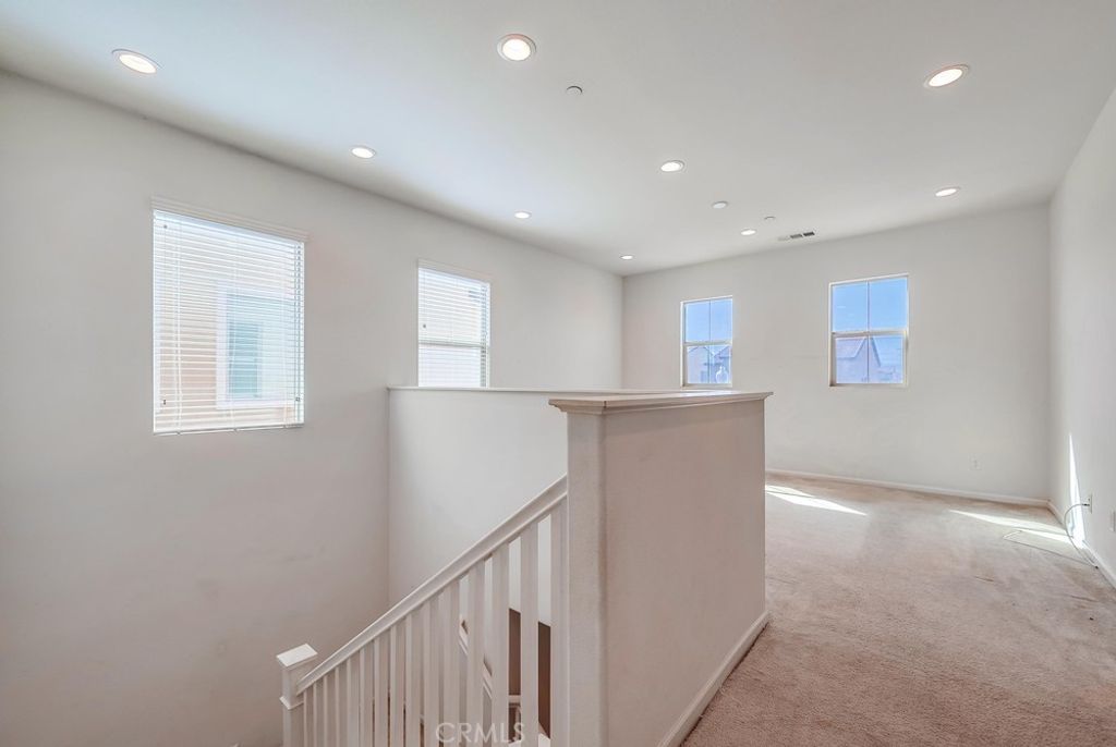 listing image 130729527226271334584