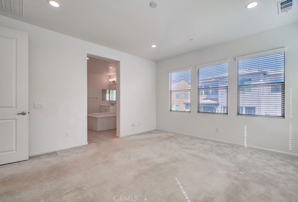 listing image 130727128228208627995