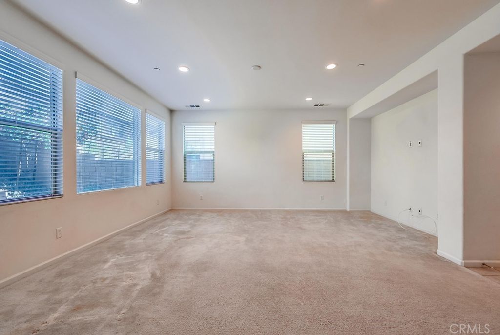 listing image 130729113141390767185