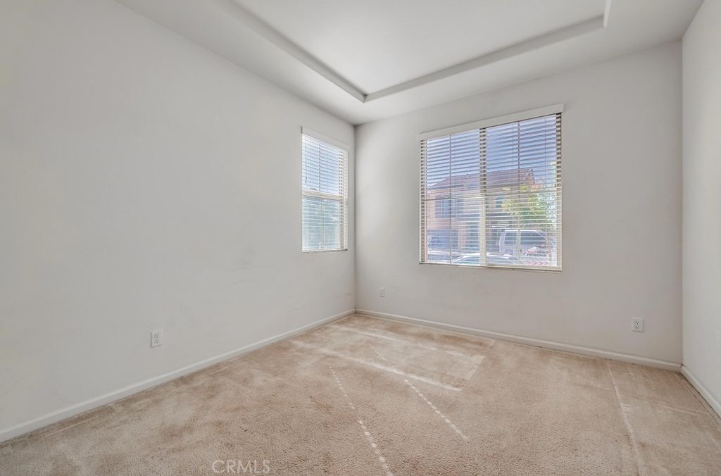 listing image 130723890959540898855