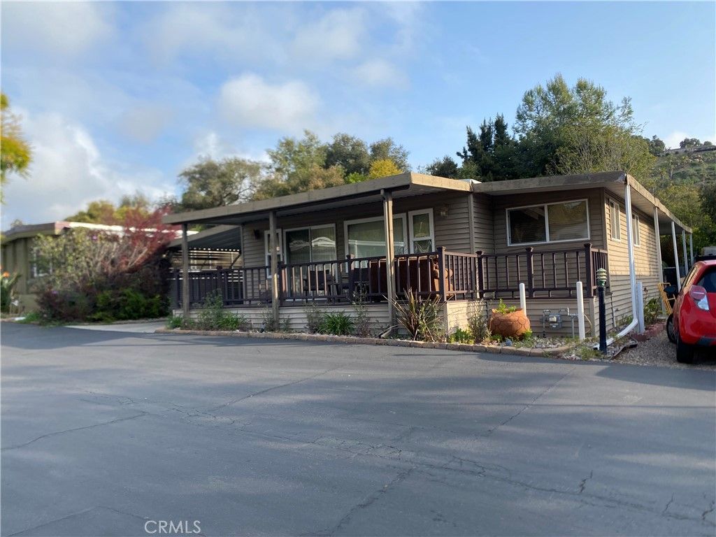 listing image 0