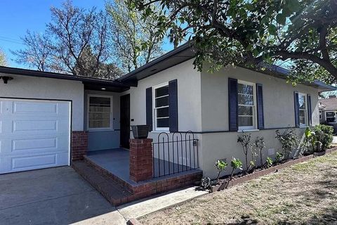 A home in Reseda