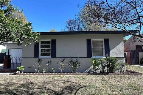 A home in Reseda