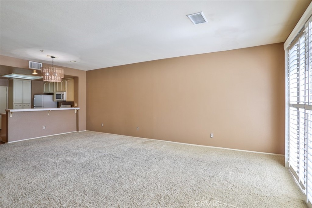 Photo 4 of 21 of 17775 Newton 57 townhome