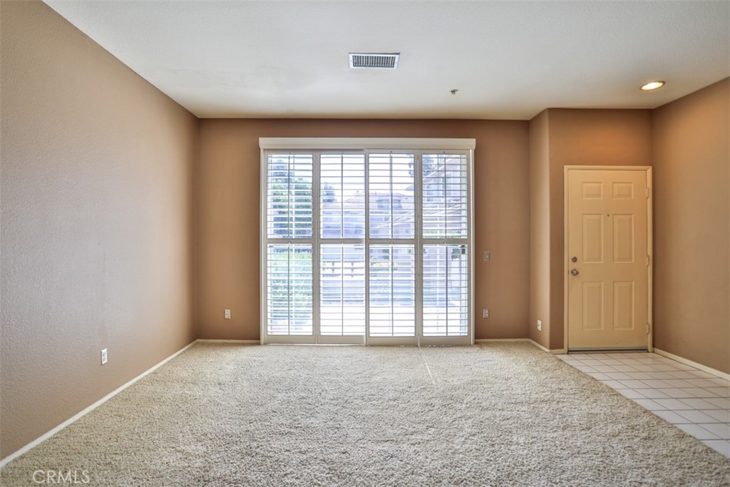 Photo 5 of 21 of 17775 Newton 57 townhome