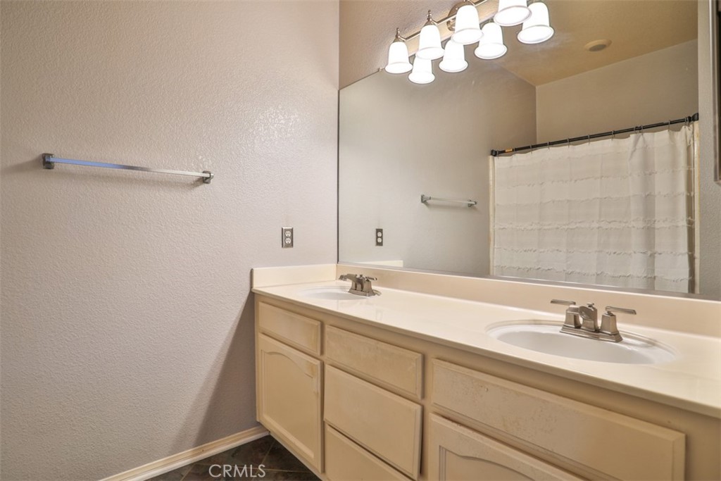 Photo 16 of 21 of 17775 Newton 57 townhome