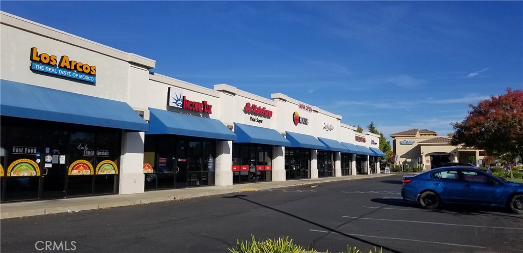 South Chico retail location shadow anchored by Lowe's and adjacent to McDonald's, Jiffy Lube, Surf Thru Car Wash, and Les Schwab Tire Center. Great tenant mix in this strip center with huge parking area and great access from both Notre Dame Blvd as well as through the Lowe's parking lot. Co-tenants include Mexican and Japanese restaurants, Liberty Tax Service, hair and nail salons and a travel agency. This suite consists of open retail/office area with a back office/storage room. Large facade signage as well as monument signage on Notre Dame Blvd. Great traffic in and around this retail center with solid long-term co-tenancies. Only space available in this building. Occupancy will be available in Spring 2023.