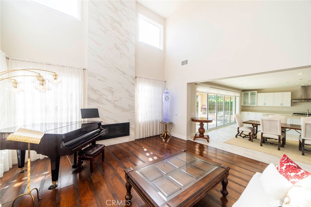 20 Anacapa Lane