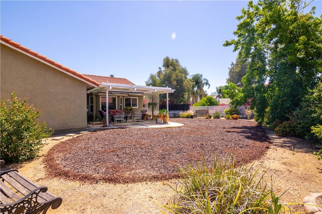 listing image 130722374933395952799