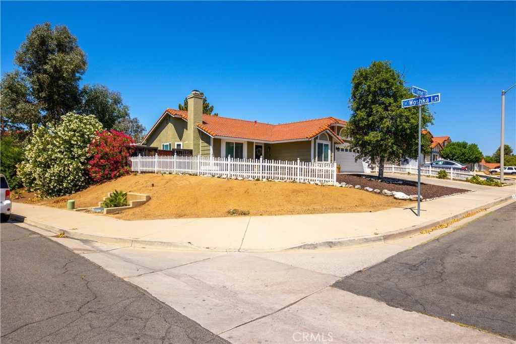 listing image 130720550841753466037