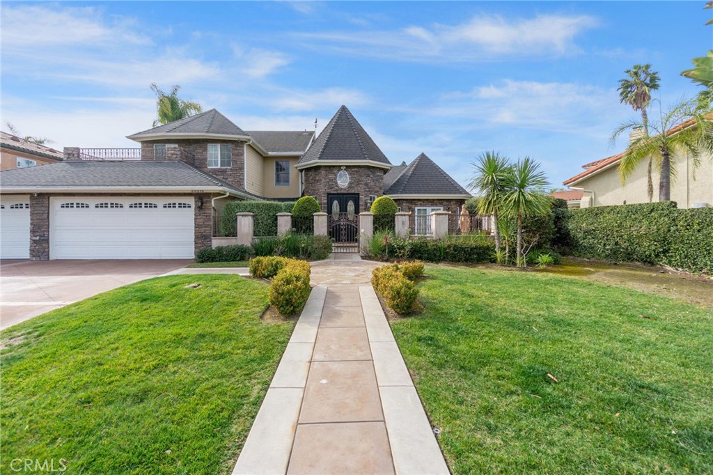 25516 Lone Pine Circle