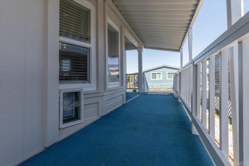200 S Emerald Dr 61