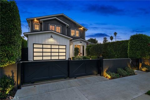 A home in Studio City