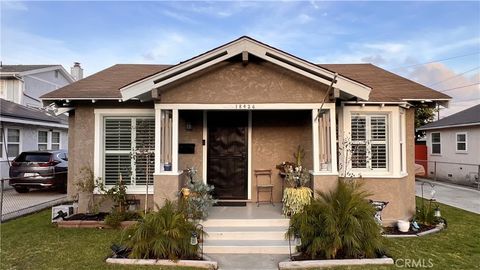 18426 Alburtis Avenue Artesia CA 90701