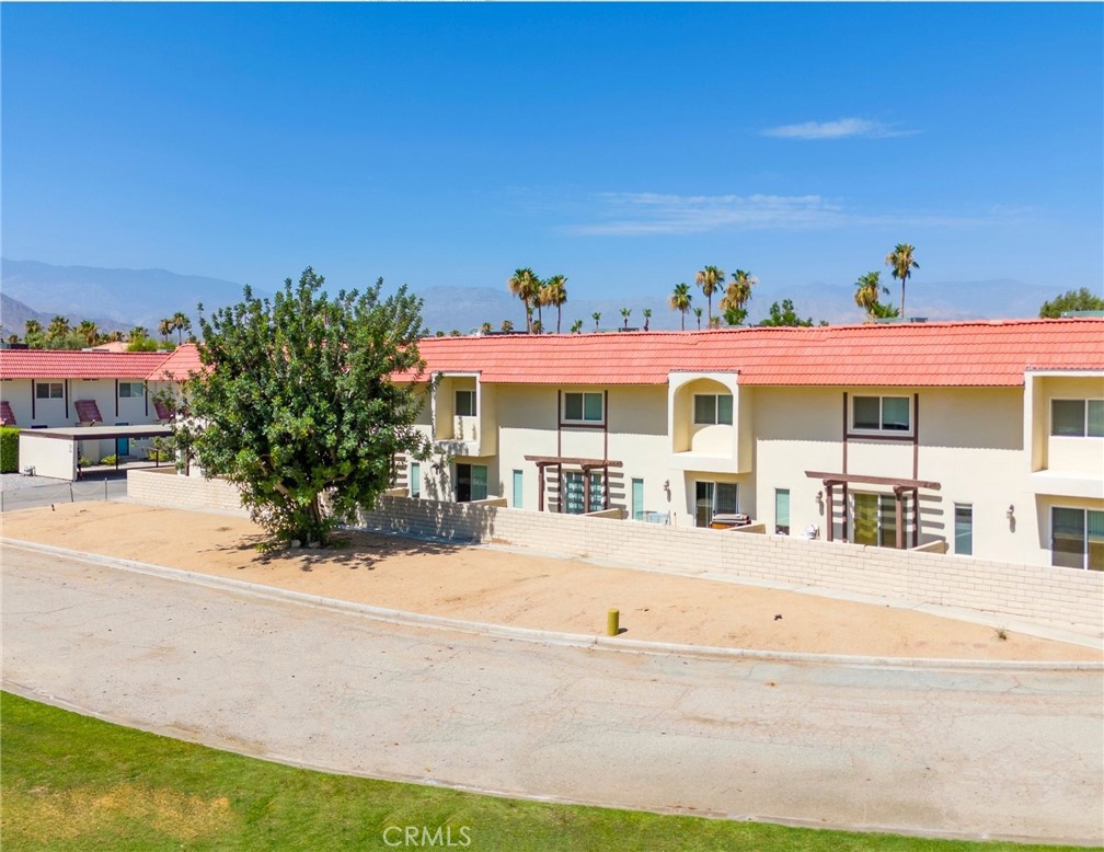 Monta Vista Townhomes - Residential Income