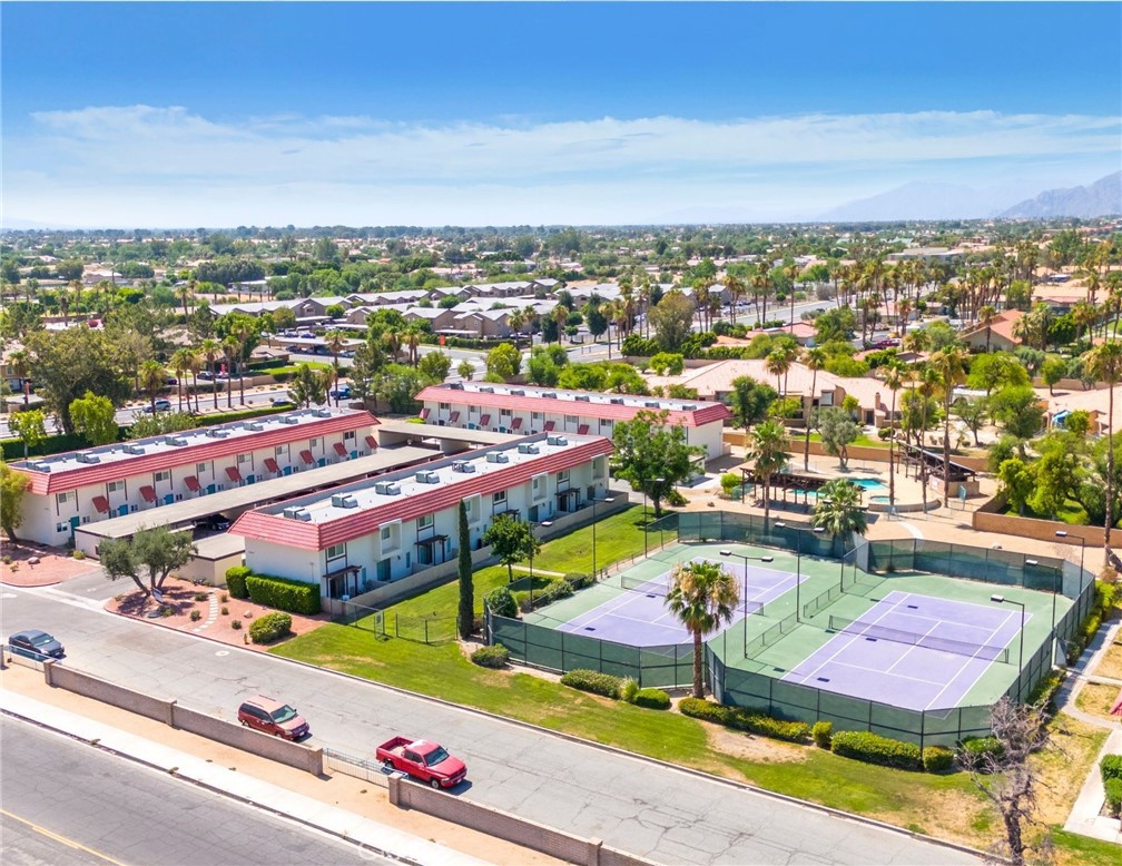 Monta Vista Townhomes - Residential Income