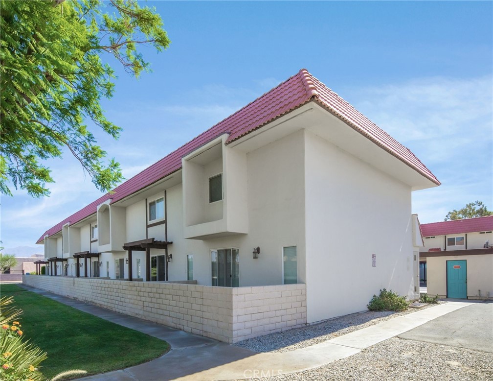 Monta Vista Townhomes - Residential Income