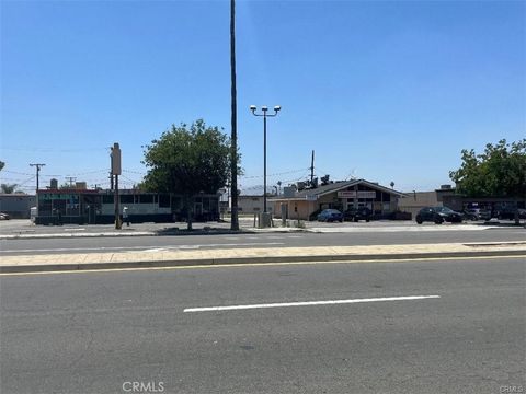 407 Iowa Avenue Riverside CA 92507