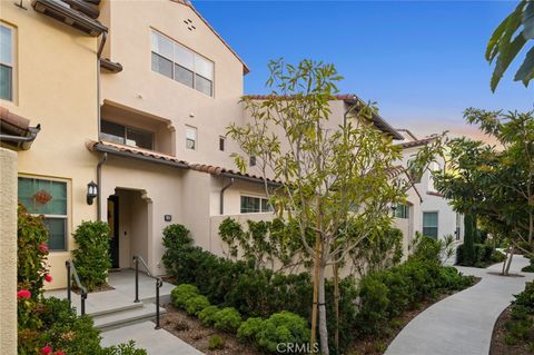 152 Elkhorn Irvine CA 92618