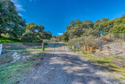Photo of 0 Pineview, Canyon Country, CA 91387 (MLS # SR25069510) Photo of 0 Pineview, Canyon Country, CA 91387 (MLS # SR25069510)