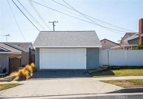 A home in La Mirada