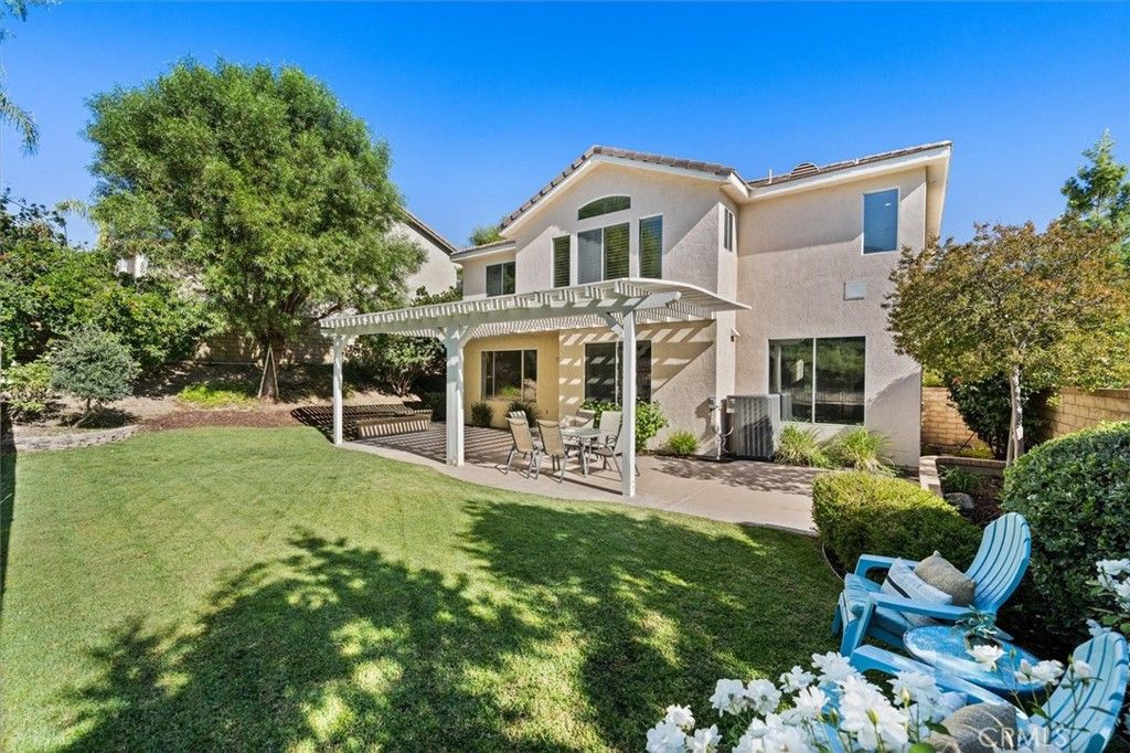 listing image 130721511370049889838